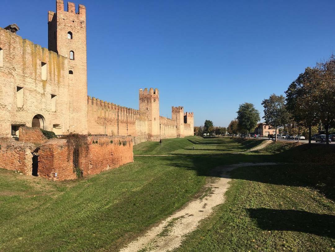 The Garden View Apartment - Le Cà De Boron Montagnana Montagnana  Buitenkant foto